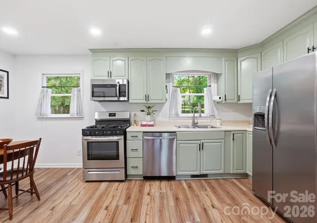 Photo 3 of Single family home for sale at 5060 Suwarrow Cir, Fort Mill, SC 29708 | MLS# 4428980 | Listing updated on 2026-10-03