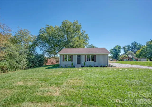 Photo 3 of Single family home for sale at 133 Sorrells Rd, Rutherfordton, NC 28139 | MLS# 4428983 | Listing updated on 2026-10-08