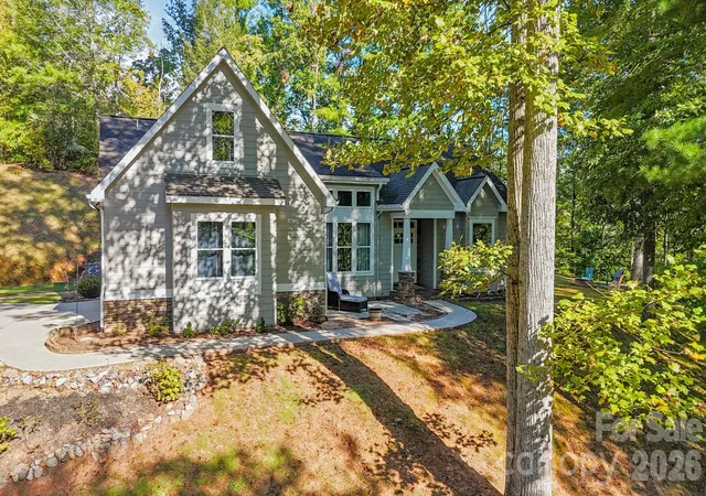 Photo 1 of Single family home for sale at 2641 Blowing Rock Blvd, Lenoir, NC 28645 | MLS# 4428984 | Listing updated on 2026-10-07