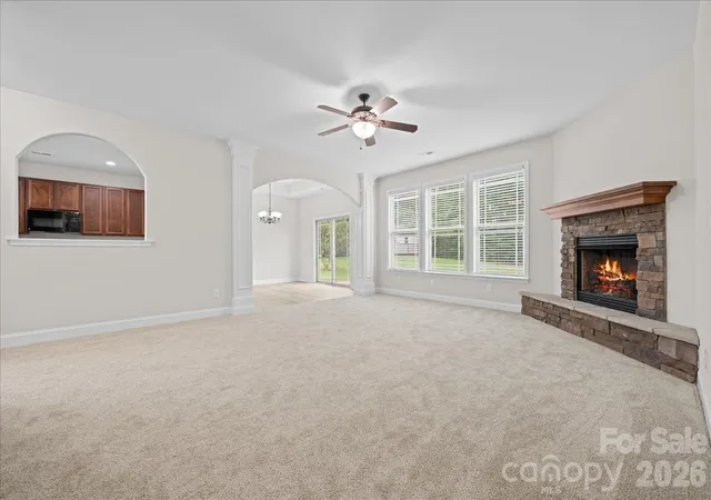 Photo 4 of Single family home for sale at 9 Saffron Way, Taylors, SC 29687 | MLS# 4428987 | Listing updated on 2026-09-28