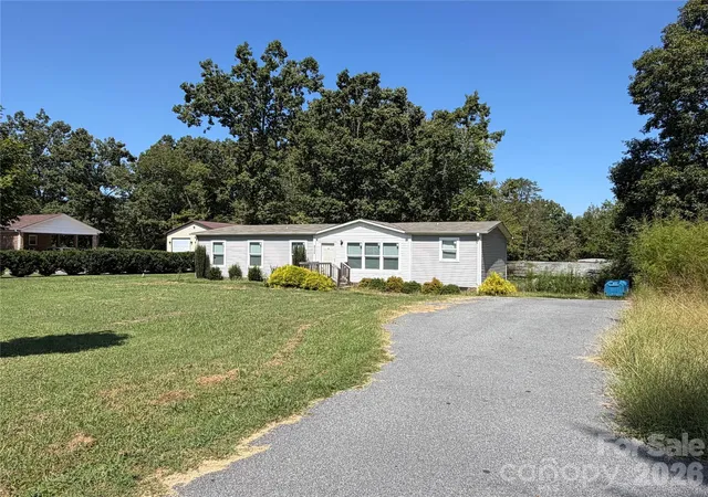 Photo 2 of Single family home for sale at 2106 Water Plant Rd, Maiden, NC 28650 | MLS# 4428990 | Listing updated on 2026-09-28