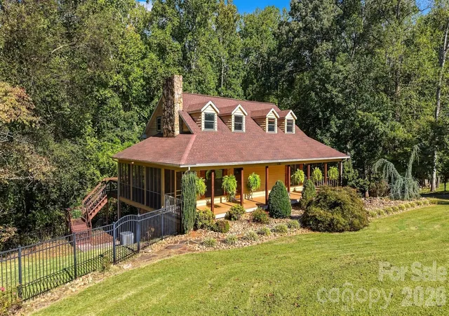 Photo 4 of Single family home for sale at 4013 Carlton Dr, Claremont, NC 28610 | MLS# 4428993 | Listing updated on 2026-10-04