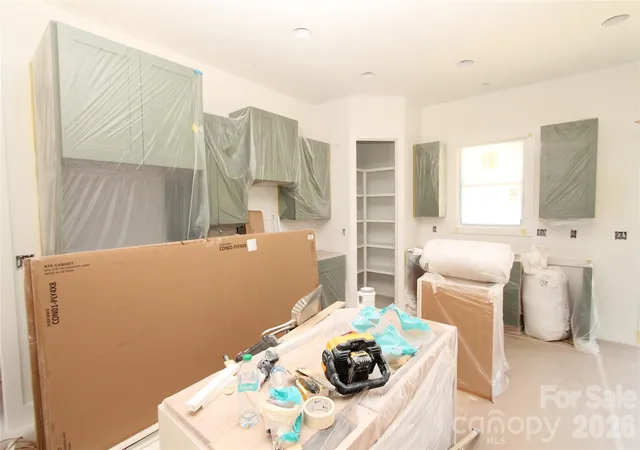 Photo 4 of Single family home for sale at 86 Whiskey River Run, Hendersonville, NC 28792 | MLS# 4428995 | Listing updated on 2026-09-28
