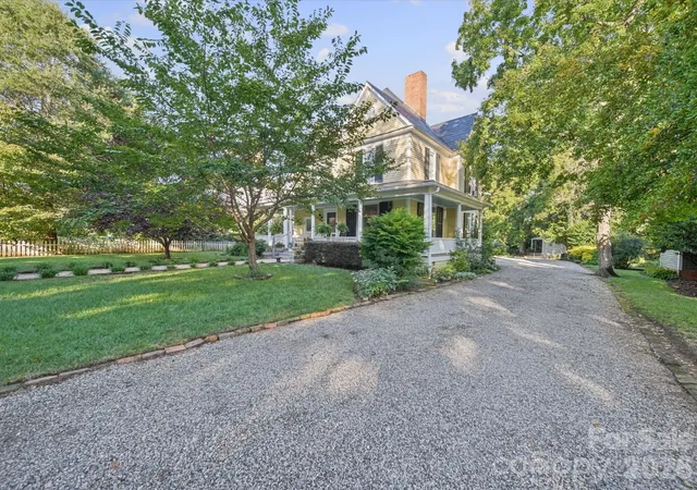 Photo 2 of Sale Pending at 226 S Ellis St, Salisbury, NC 28144 | MLS# 4428996 | Listing updated on 2026-10-01