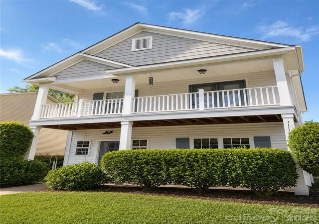 Photo 1 of Single family home for sale at 11116 Heritage Green Dr, Cornelius, NC 28031 | MLS# 4429006 | Listing updated on 2026-10-03