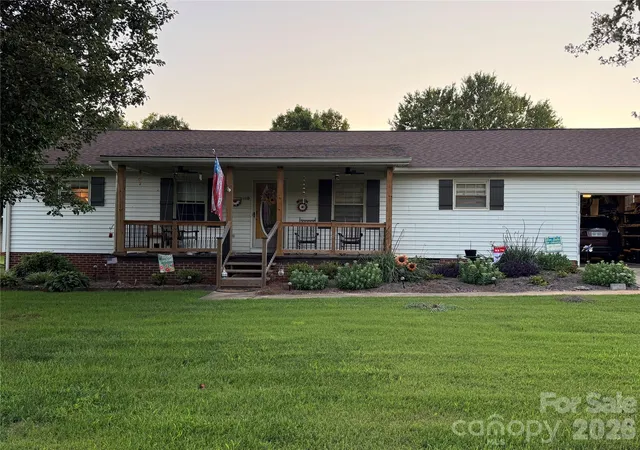 Photo 1 of Single family home for sale at 110 Red Oak Ln, Salisbury, NC 28146 | MLS# 4429008 | Listing updated on 2026-10-03
