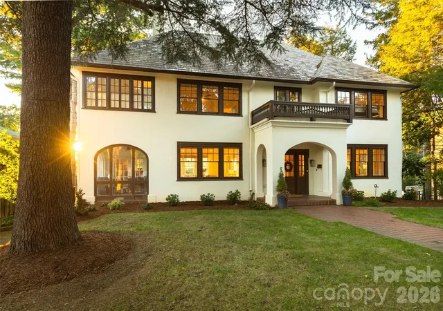 Photo 1 of Mansion for sale at 200 Kimberly Ave, Asheville, NC 28804 | MLS# 4429013 | Listing updated on 2026-10-03