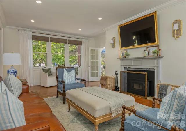 Photo 3 of Mansion for sale at 200 Kimberly Ave, Asheville, NC 28804 | MLS# 4429013 | Listing updated on 2026-10-03