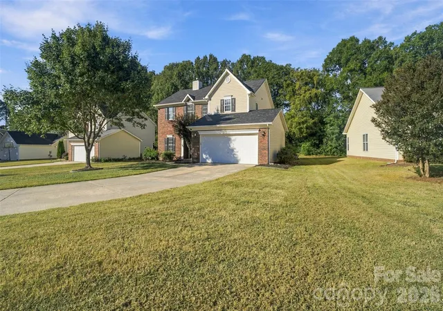Photo 3 of Single family home for sale at 11709 Borchetta Dr, Charlotte, NC 28277 | MLS# 4429029 | Listing updated on 2026-10-03