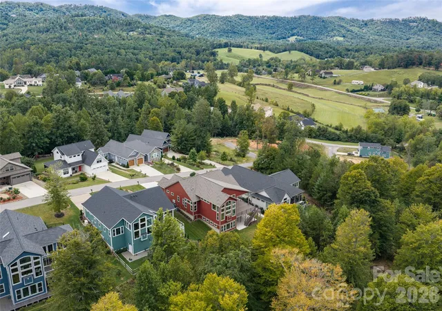 Photo 4 of Single family home for sale at 49 Al Dorf Dr, Weaverville, NC 28787 | MLS# 4429036 | Listing updated on 2026-10-09