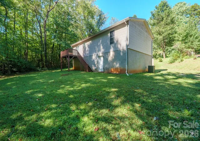 Photo 3 of Single family home for sale at 3234 Smokey Ln, Lenoir, NC 28645 | MLS# 4429038 | Listing updated on 2026-09-29
