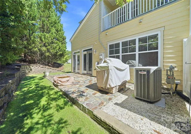 Photo 3 of Townhouse for sale at 411 Halyard Ln, Fort Mill, SC 29708 | MLS# 4429046 | Listing updated on 2026-09-30