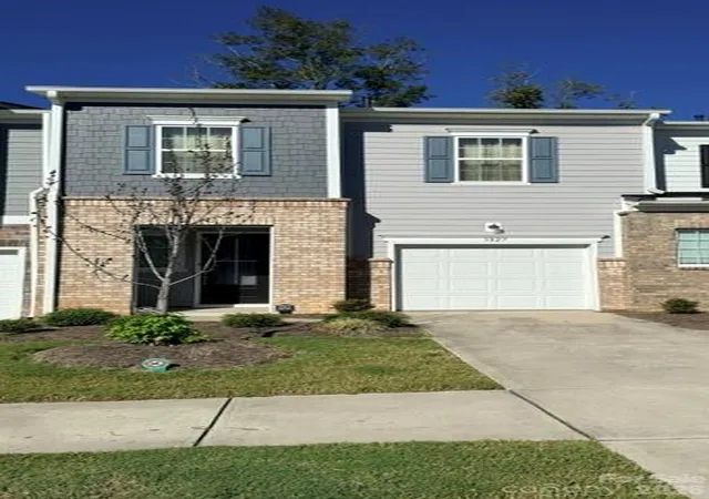 Photo 1 of Townhouse for sale at 1027 Grays Ml Rd, Charlotte, NC 28215 | MLS# 4429050 | Listing updated on 2026-10-01