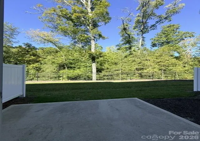 Photo 3 of Townhouse for sale at 1027 Grays Ml Rd, Charlotte, NC 28215 | MLS# 4429050 | Listing updated on 2026-10-01