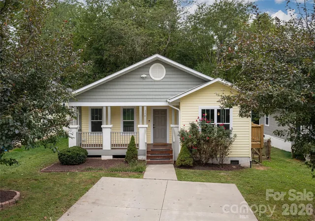 Single family home for sale at 124 Soulshine Ct, Asheville, NC 28806 | MLS# 4429059