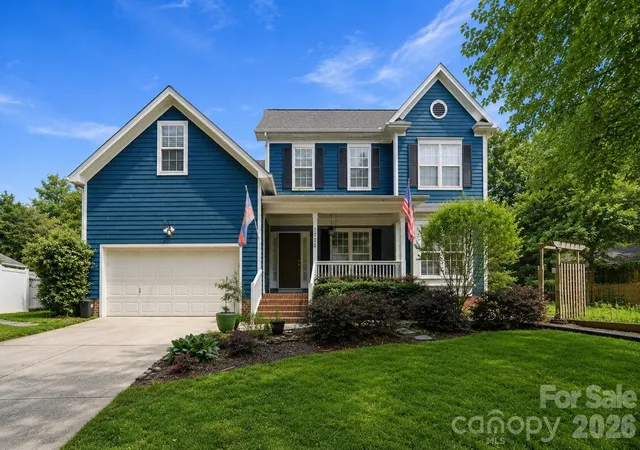 Photo 2 of Single family home for sale at 7702 Spanish Oaks Dr, Waxhaw, NC 28173 | MLS# 4429062 | Listing updated on 2026-10-08