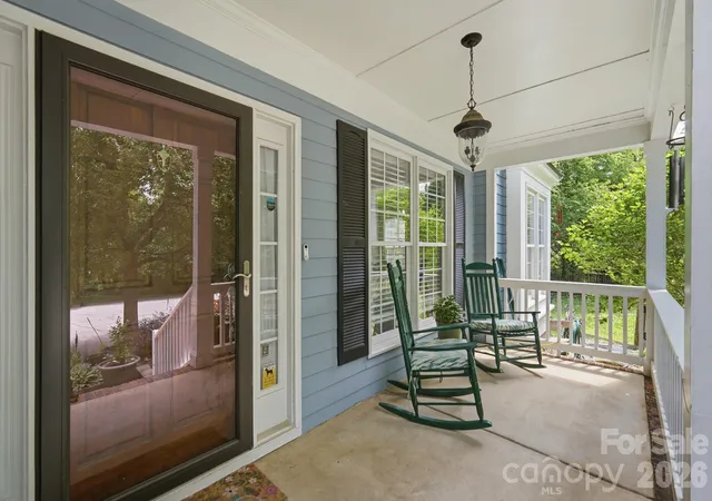 Photo 3 of Single family home for sale at 7702 Spanish Oaks Dr, Waxhaw, NC 28173 | MLS# 4429062 | Listing updated on 2026-10-08