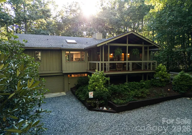 Photo 1 of Single family home for sale at 139 Panther Gap Rd, Brevard, NC 28712 | MLS# 4429065 | Listing updated on 2026-10-06