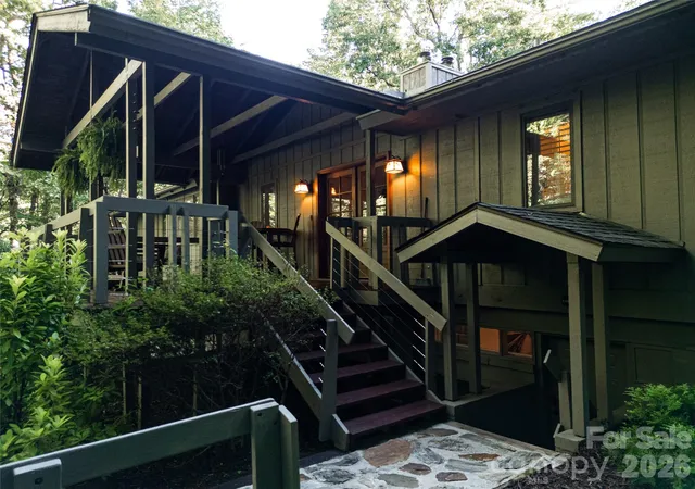 Photo 4 of Sale Pending at 139 Panther Gap Rd, Brevard, NC 28712 | MLS# 4429065 | Listing updated on 2026-10-12