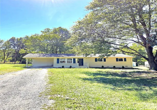Photo 1 of Single family home for sale at 582 Winter Park Dr, Shelby, NC 28152 | MLS# 4429067 | Listing updated on 2026-10-07