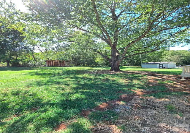 Photo 4 of Single family home for sale at 582 Winter Park Dr, Shelby, NC 28152 | MLS# 4429067 | Listing updated on 2026-10-07