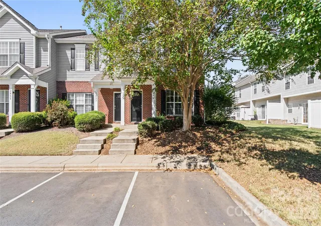 Townhouse for sale at 2859 Summergrove Ct, Matthews, NC 28105 | MLS# 4429068