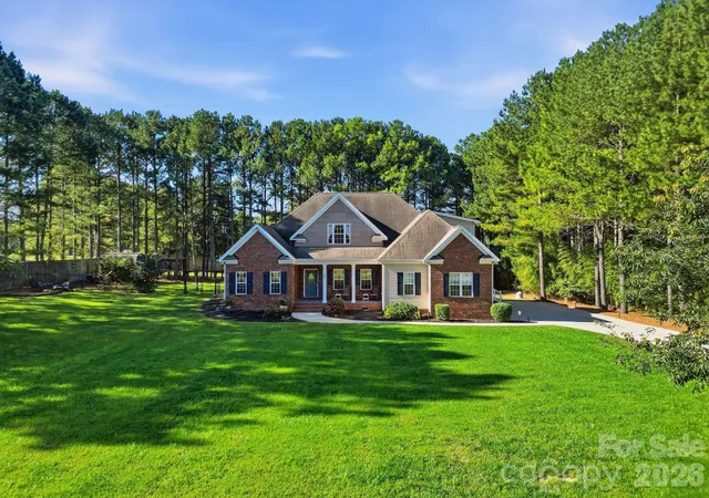 Photo 2 of Sale Pending at 107 Dupree Ln, Mooresville, NC 28115 | MLS# 4429074 | Listing updated on 2026-10-03