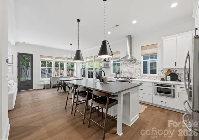 Photo 4 of Single family home for sale at 5212 Lynnville Ave, Charlotte, NC 28205 | MLS# 4429076 | Listing updated on 2026-10-01