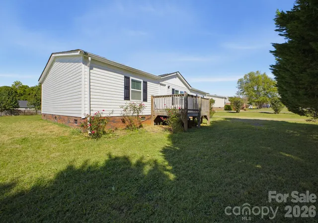 Photo 4 of Single family home for sale at 129 Titanium Dr, Statesville, NC 28625 | MLS# 4429081 | Listing updated on 2026-10-06