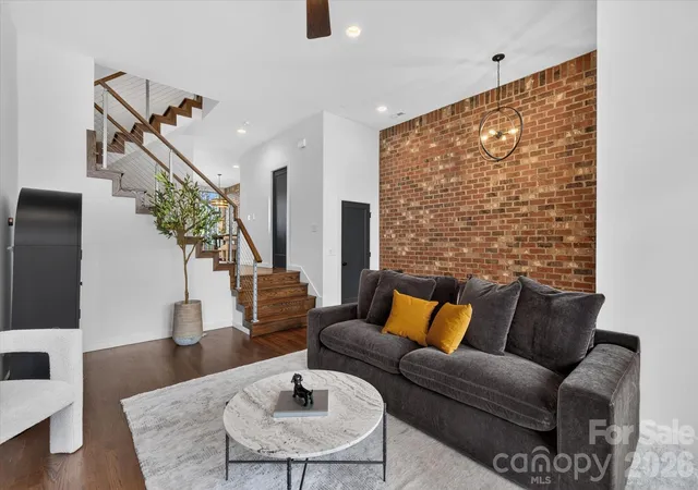 Photo 4 of Townhouse for sale at 2727 N Brevard St, Charlotte, NC 28205 | MLS# 4429086 | Listing updated on 2026-10-06