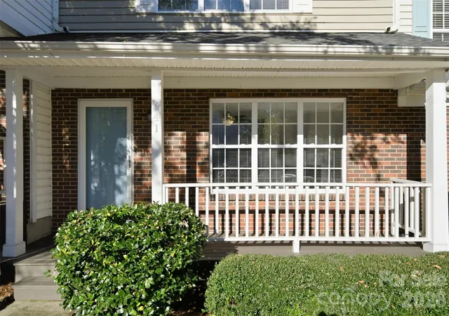 Photo 2 of Townhouse for sale at 641 Mountainwater Dr, Charlotte, NC 28262 | MLS# 4429090 | Listing updated on 2026-10-01