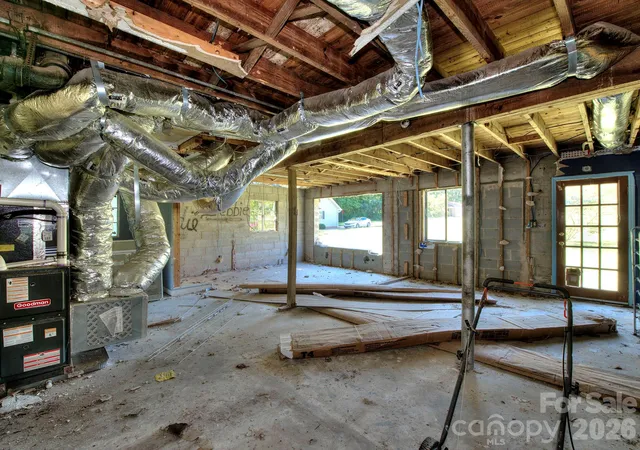Photo 3 of Single family home for sale at 213 Hahn Pl SE, Concord, NC 28025 | MLS# 4429094 | Listing updated on 2026-09-29
