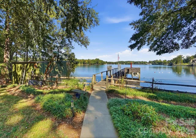 Photo 3 of Single family home for sale at 1669 Aragon Beach Rd, Rock Hill, SC 29732 | MLS# 4429104 | Listing updated on 2026-10-16