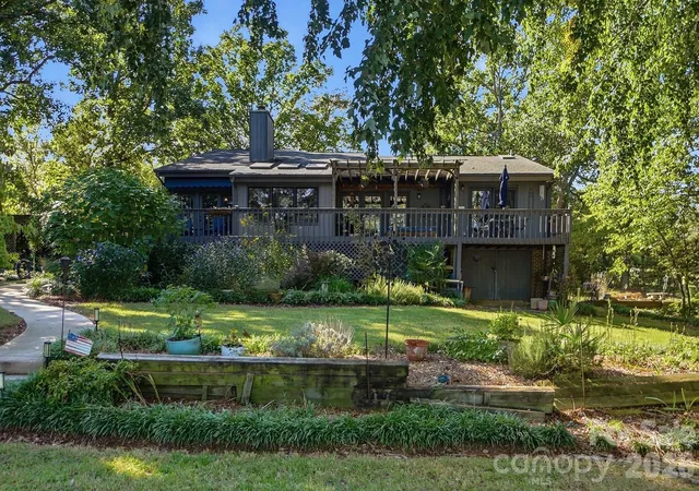 Photo 3 of Single family home for sale at 1669 Aragon Beach Rd, Rock Hill, SC 29732 | MLS# 4429104 | Listing updated on 2026-10-16