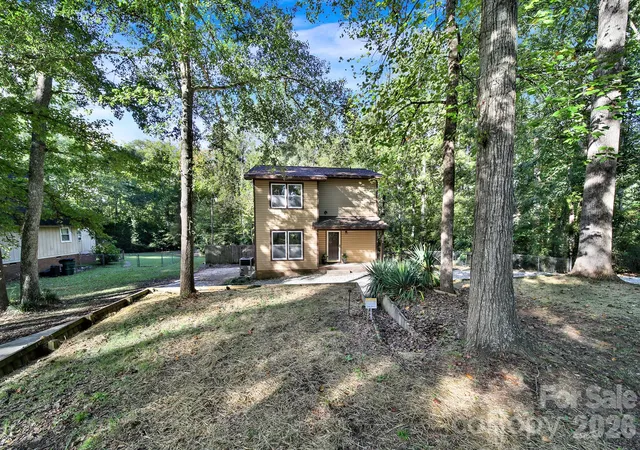 Photo 3 of Single family home for sale at 2504 Downey Dr, Lancaster, SC 29720 | MLS# 4429121 | Listing updated on 2026-10-09