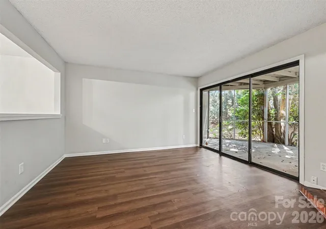 Photo 4 of Townhouse for sale at 8005 Horse Chestnut Ln, Charlotte, NC 28277 | MLS# 4429122 | Listing updated on 2026-10-29