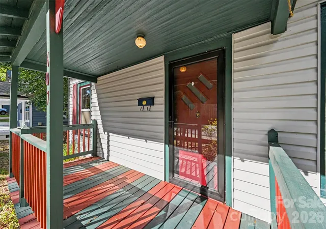 Photo 3 of Single family home for sale at 607 S Harding Ave, Kannapolis, NC 28083 | MLS# 4429124 | Listing updated on 2026-10-02