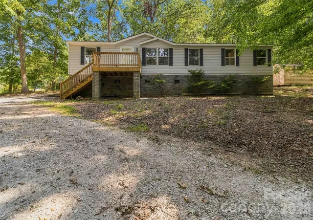 Photo 1 of Single family home for sale at 2212 Wildwood Dr, York, SC 29745 | MLS# 4429128 | Listing updated on 2026-09-29