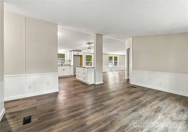 Photo 4 of Single family home for sale at 2212 Wildwood Dr, York, SC 29745 | MLS# 4429128 | Listing updated on 2026-09-29