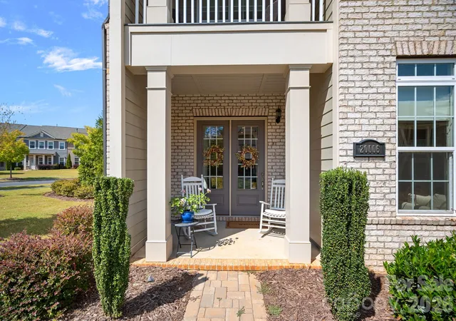 Photo 2 of Townhouse for sale at 20006 Shaffer Bach Ln, Charlotte, NC 28277 | MLS# 4429133 | Listing updated on 2026-10-14