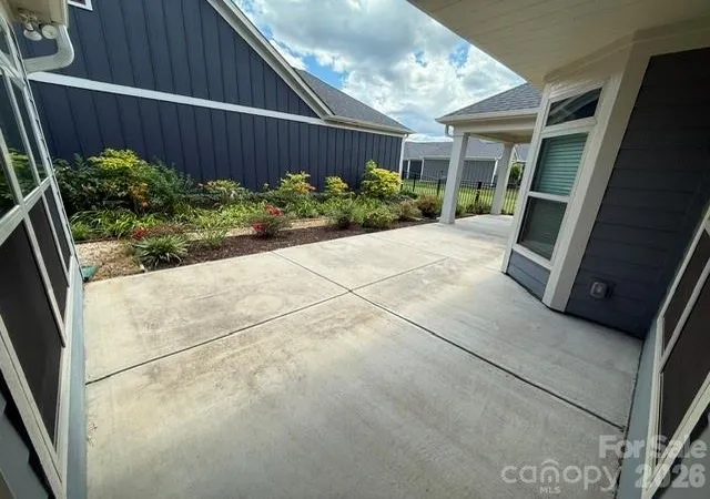 Photo 3 of Single family home for sale at 715 Poplar View Dr NW, Concord, NC 28027 | MLS# 4429139 | Listing updated on 2026-10-07