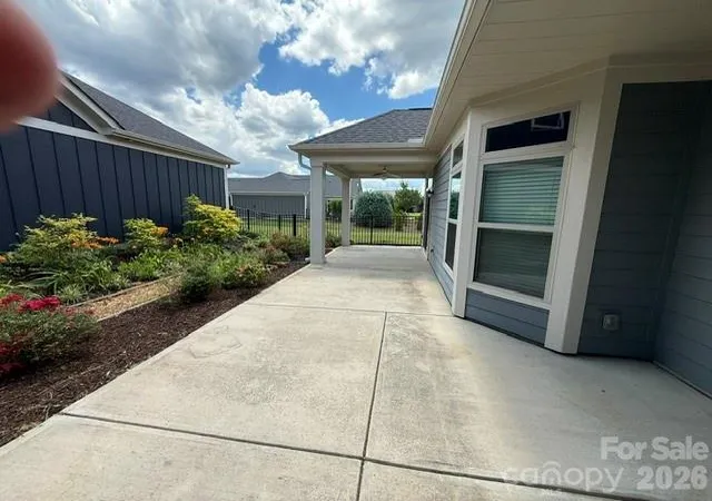 Photo 4 of Single family home for sale at 715 Poplar View Dr NW, Concord, NC 28027 | MLS# 4429139 | Listing updated on 2026-10-07