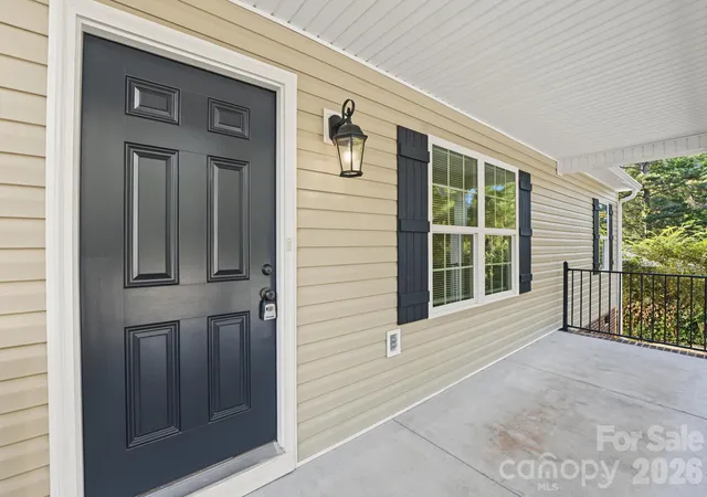 Photo 4 of Single family home for sale at 1157 Calhoun St, Rock Hill, SC 29732 | MLS# 4429145 | Listing updated on 2026-10-08