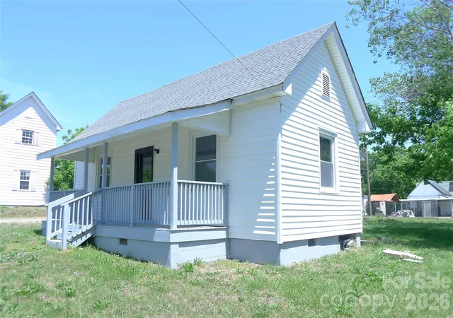 Photo 1 of Single family home for sale at 221 Duke St, Cooleemee, NC 27014 | MLS# 4429151 | Listing updated on 2026-10-04