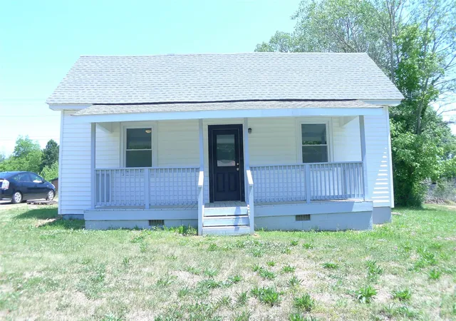 Photo 2 of Single family home for sale at 221 Duke St, Cooleemee, NC 27014 | MLS# 4429151 | Listing updated on 2026-10-04