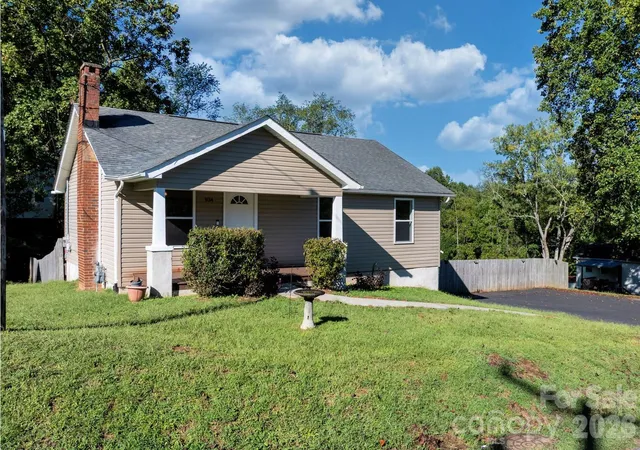 Photo 1 of Single family home for sale at 934 Fairview Dr Sw, Lenoir, NC 28645 | MLS# 4429159 | Listing updated on 2026-10-05