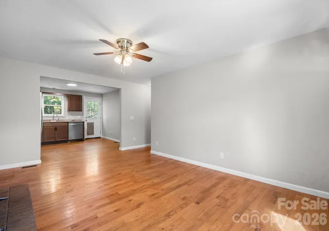 Photo 4 of Single family home for sale at 934 Fairview Dr SW, Lenoir, NC 28645 | MLS# 4429159 | Listing updated on 2026-10-05