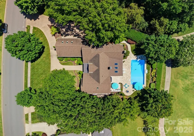 Photo 2 of Mansion for sale at 5617 Providence Country Clb Dr, Charlotte, NC 28277 | MLS# 4429160 | Listing updated on 2026-10-23