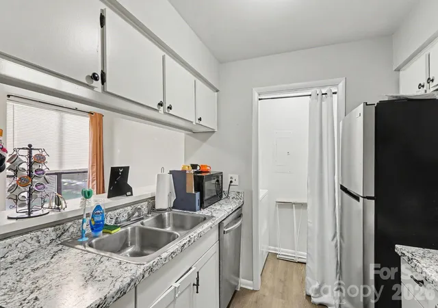 Photo 3 of Condo for sale at 4401 Sharon Chase Dr #H, Charlotte, NC 28215 | MLS# 4429161 | Listing updated on 2026-09-30