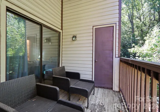 Photo 8 of Condo for sale at 4401 Sharon Chase Dr #H, Charlotte, NC 28215 | MLS# 4429161 | Listing updated on 2026-09-30